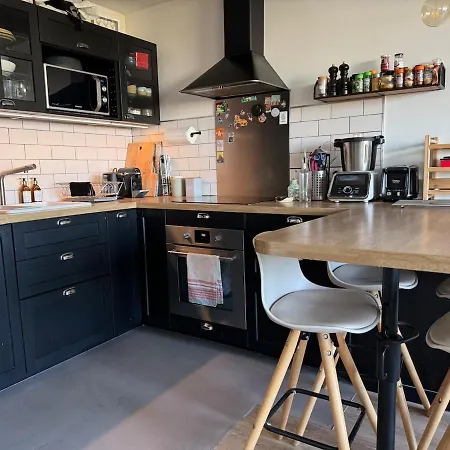 Apartment Avec Parking Prive