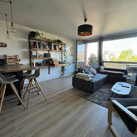 Apartment Avec Parking Prive