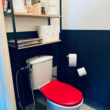 Apartment Avec Parking Prive *